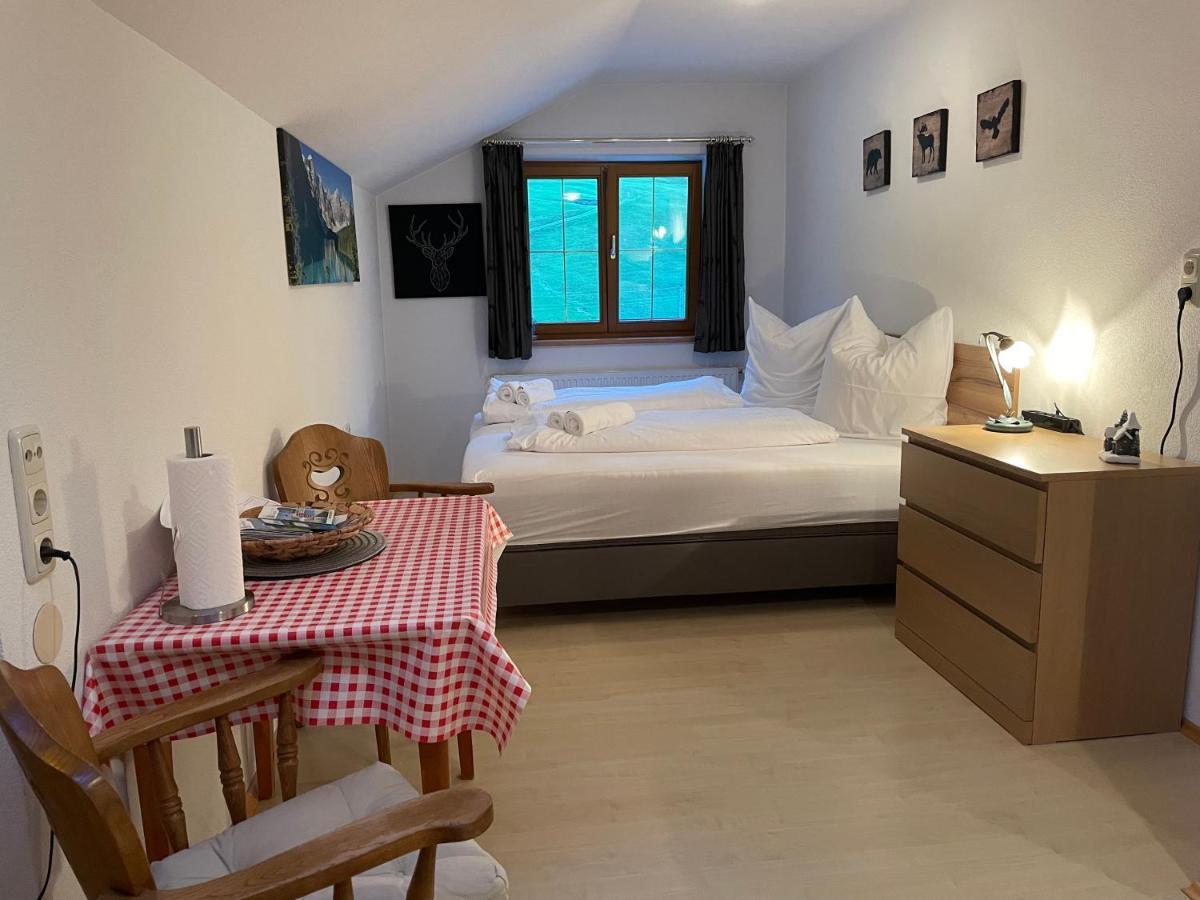 Appartments Krone Bichlbach Szoba fotó